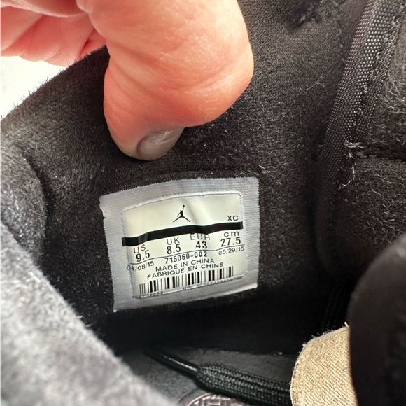 Air Jordan 1 - Retro Hi NYC - 9.5 - Picture 11 of 11